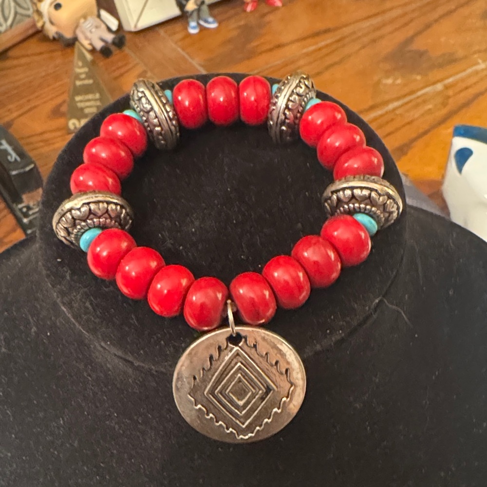 Southwest Fashion Jewelry Red, Turquoise and Silver Beaded Bracelet